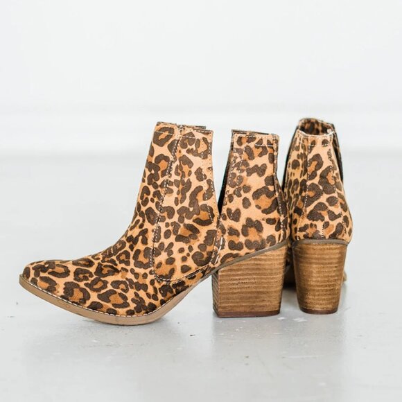 Tarim Bootie in Leopard - Picture 4 of 5
